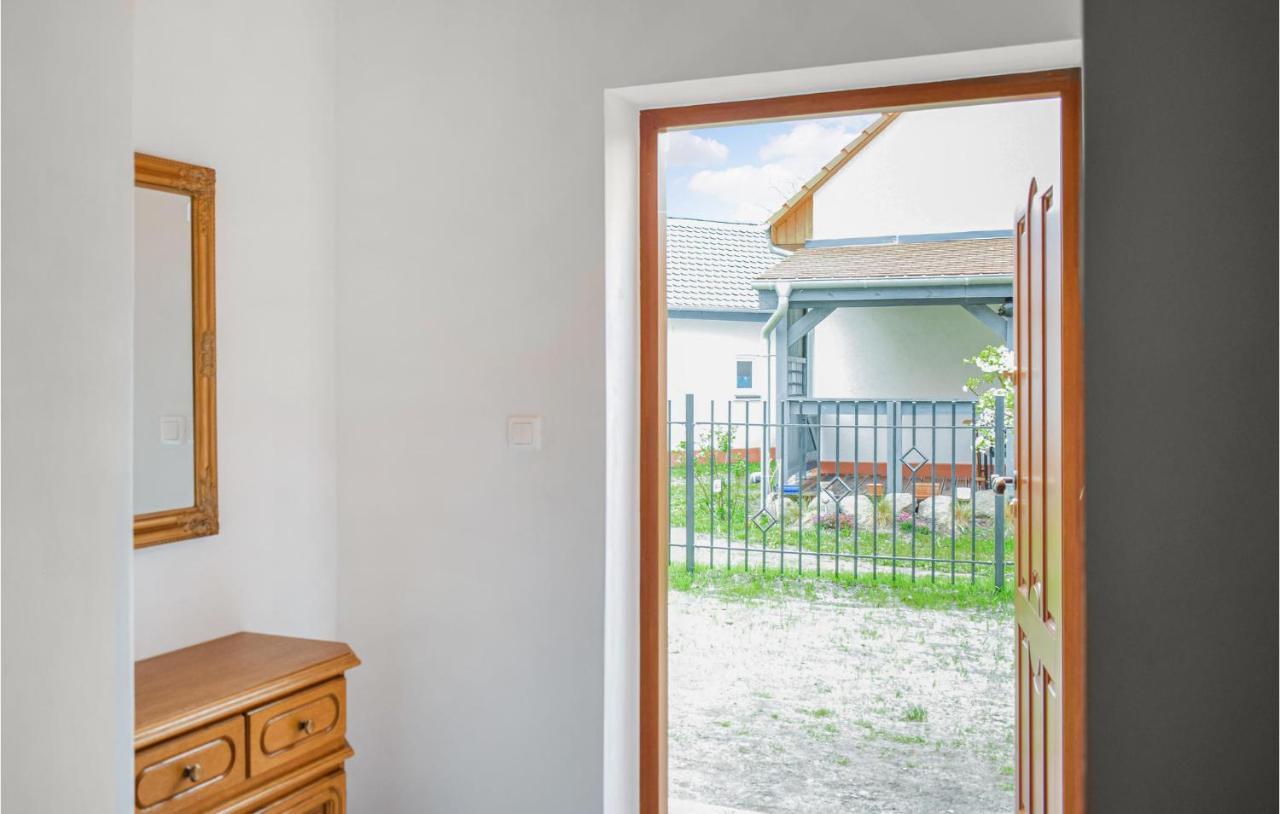 Nice Home In Nowe Warpno With Kitchen Ngoại thất bức ảnh